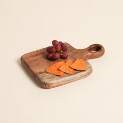 Round Acacia Wood Cutting Board with Handle, 12x0.75x16"