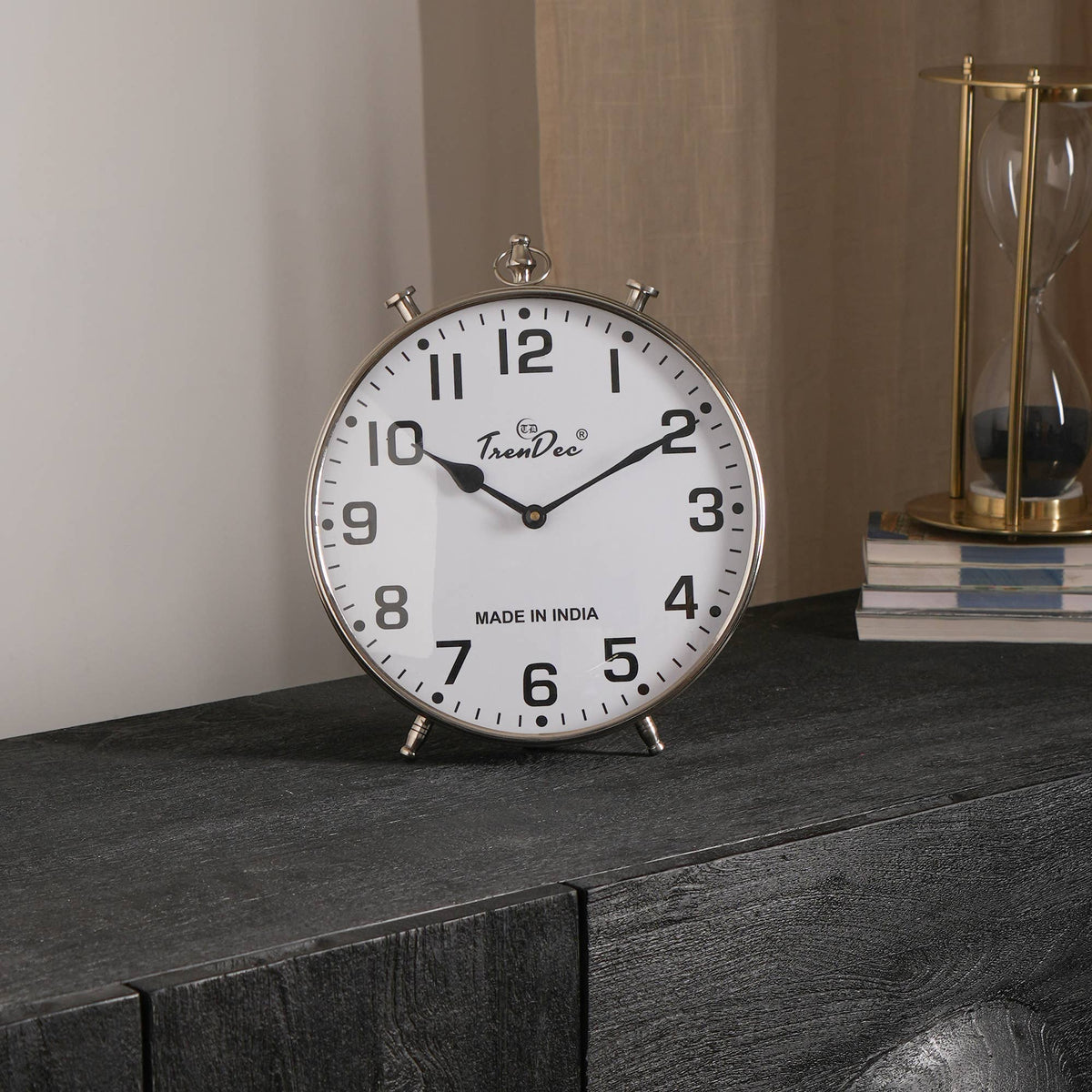 Decorative & Classic Aluminum Silver Table Clock - Desk clock