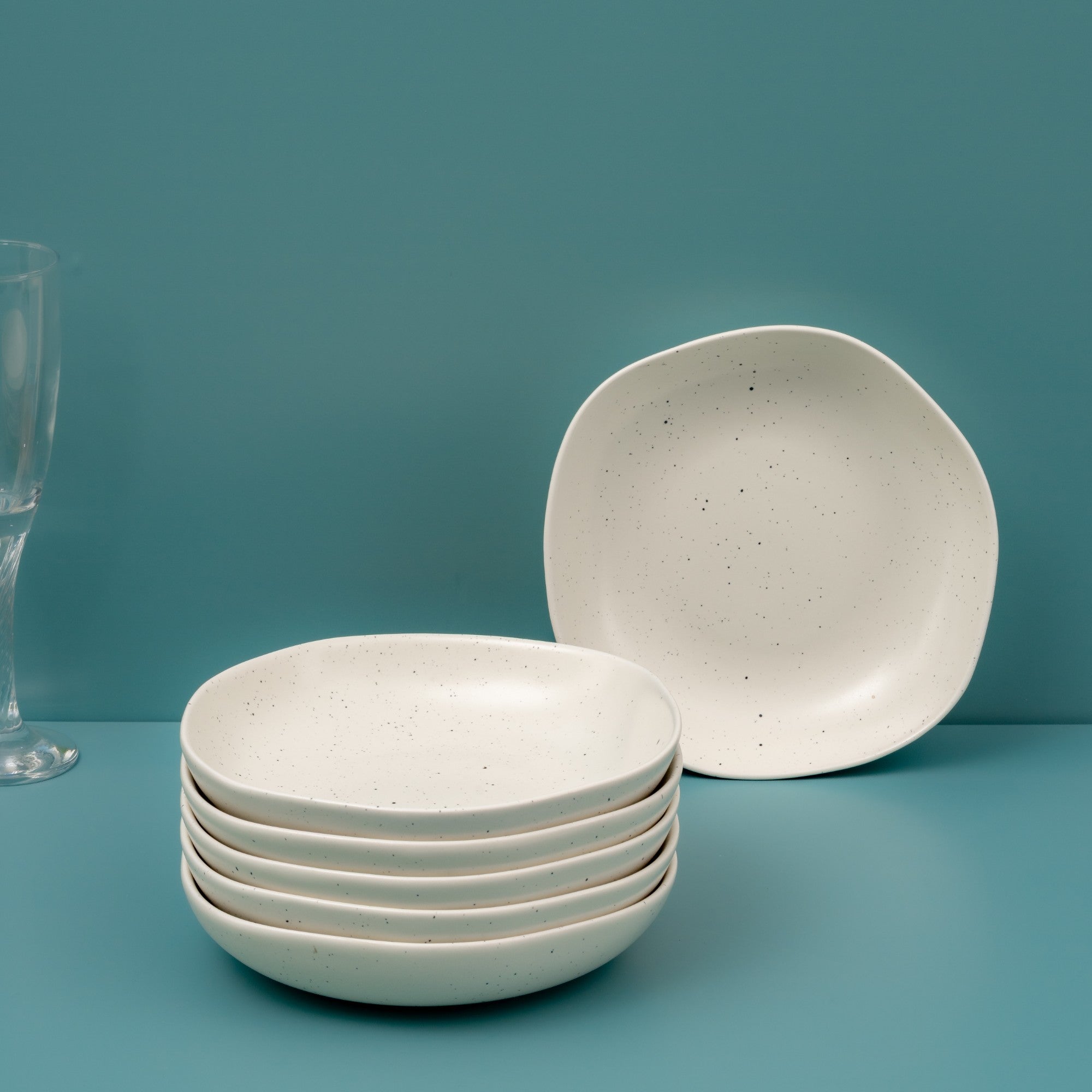 Porcelain Deep Dinner Plate | Uneven Shape | Set of 6