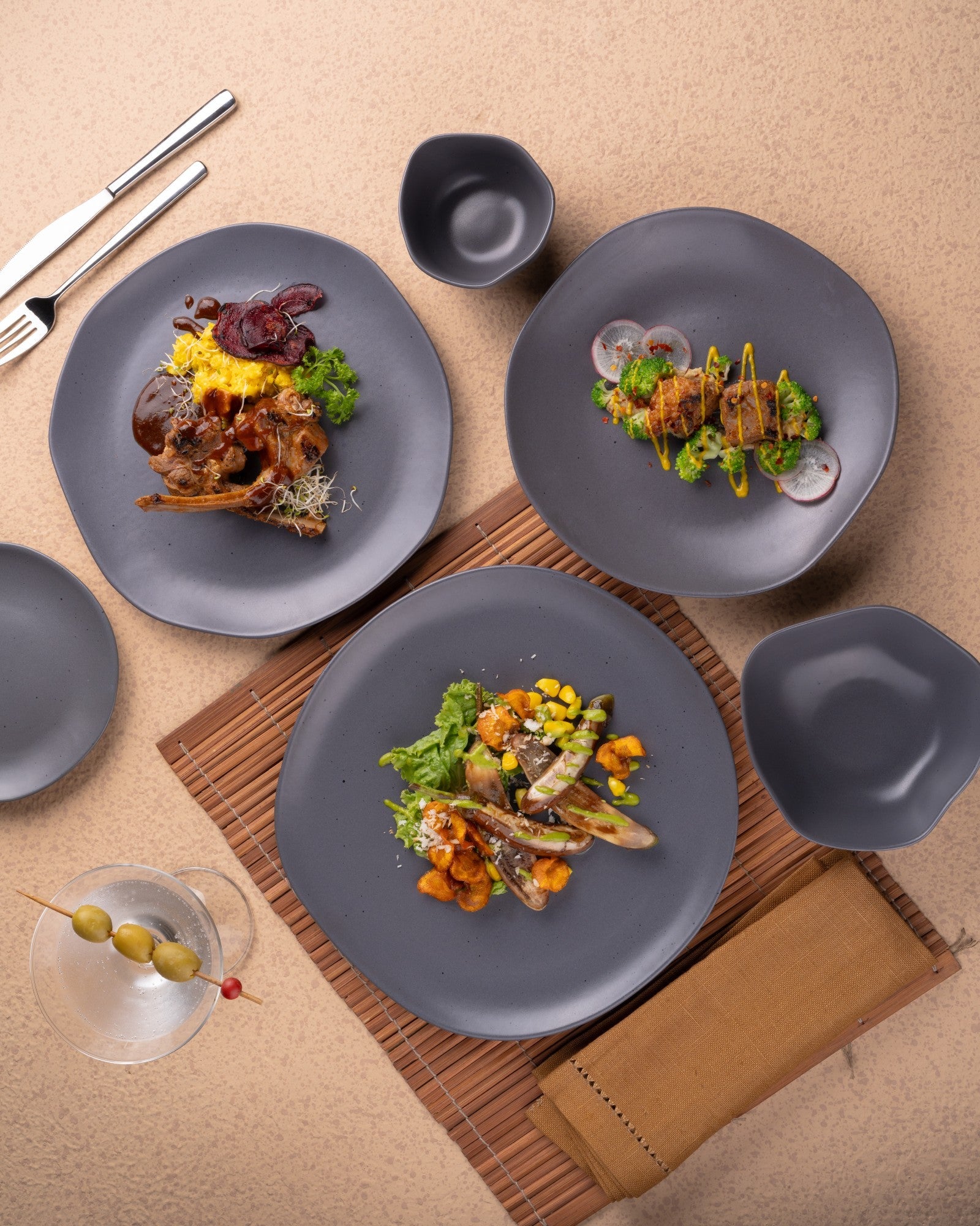 Porcelain Flat Dinner Plate | Uneven Shape | Set of 6