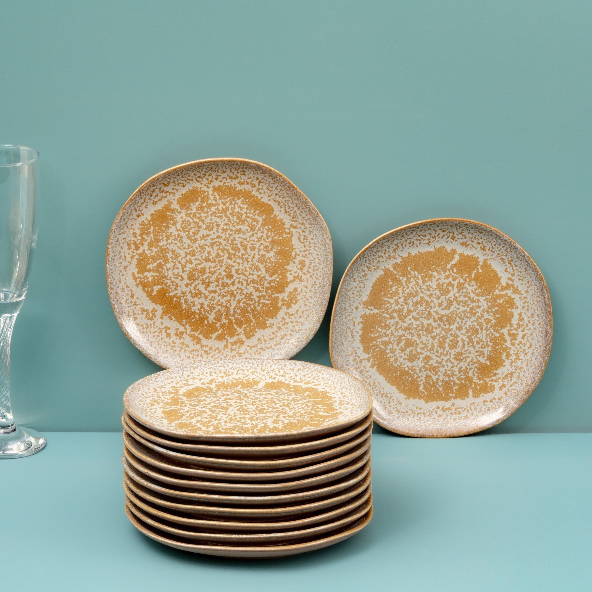 Artistic Porcelain Dinner Plate | Uneven Shape, Set of 12