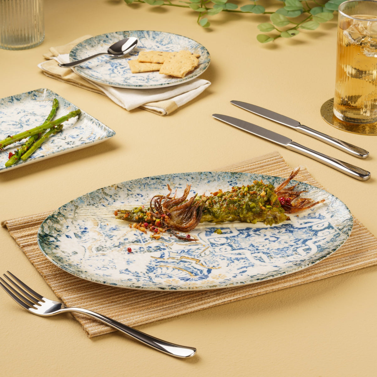 Oval Plate With Foot | Porcelain, 11", Pack of 12