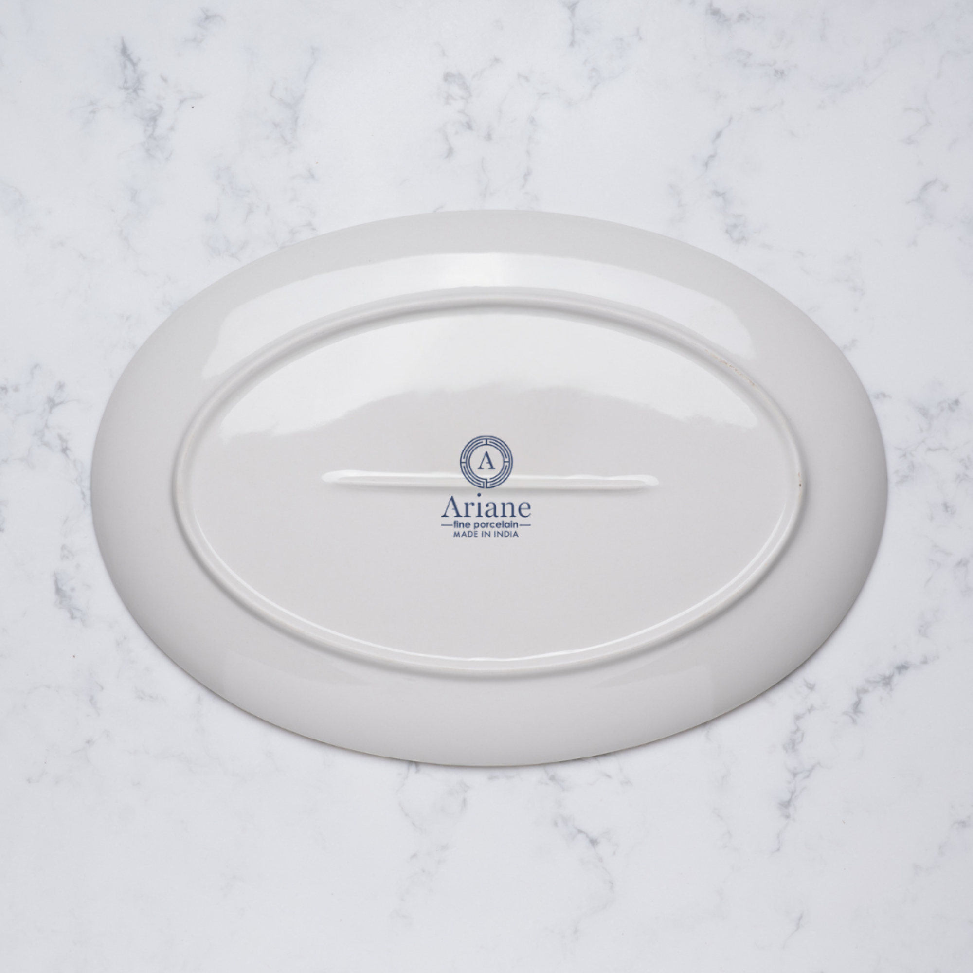 Oval Plate with Foot | Porcelain, 12,59" | Pack of 12