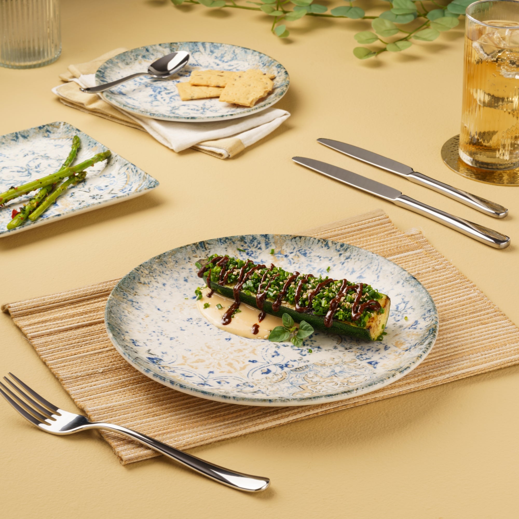 Round Rimless Plate | Set of 6 , Porcelain
