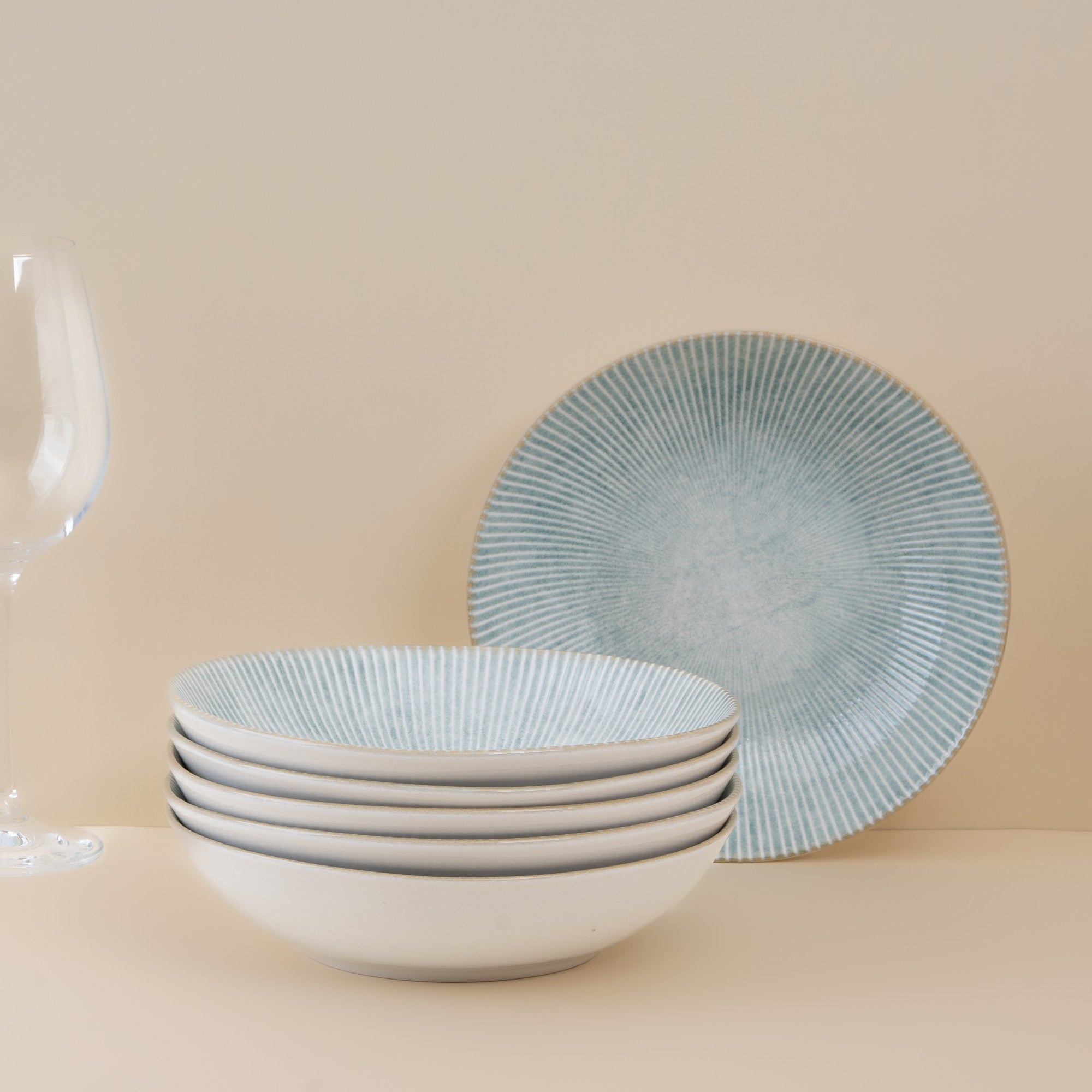Coupe Round Deep Plate | Porcelain, 18.94oz | Pack of 6