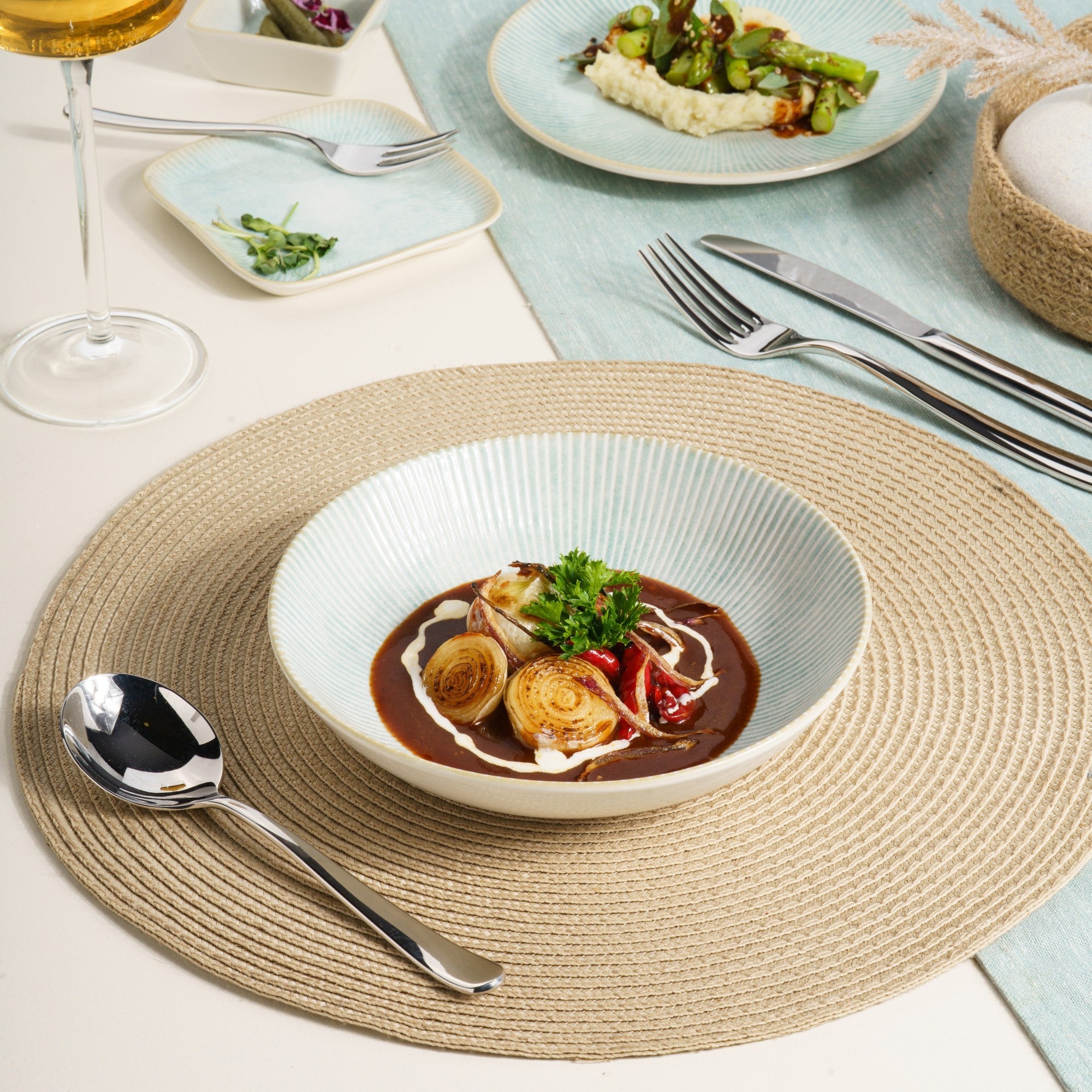 Coupe Round Deep Plate | Porcelain, 18.94oz | Pack of 6