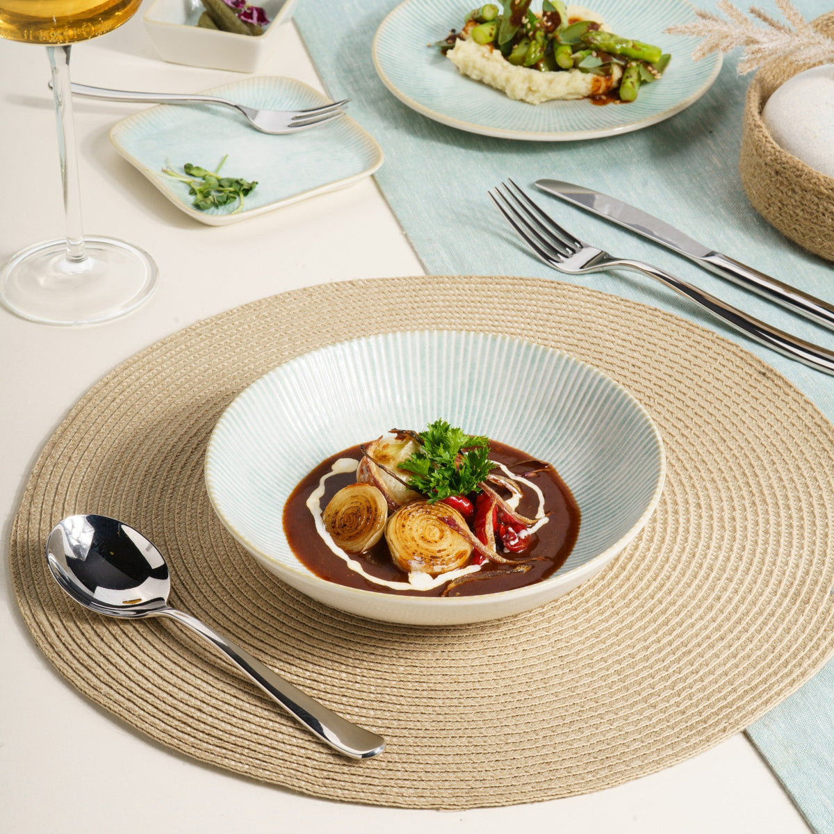 Coupe Round Deep Plate | Porcelain, 18.94oz | Pack of 6