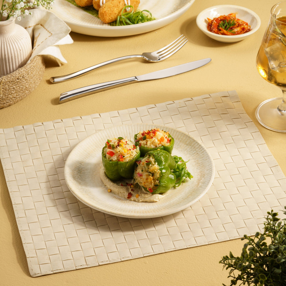 Elegant Round Rimless Plate | Porcelain | Set of 12