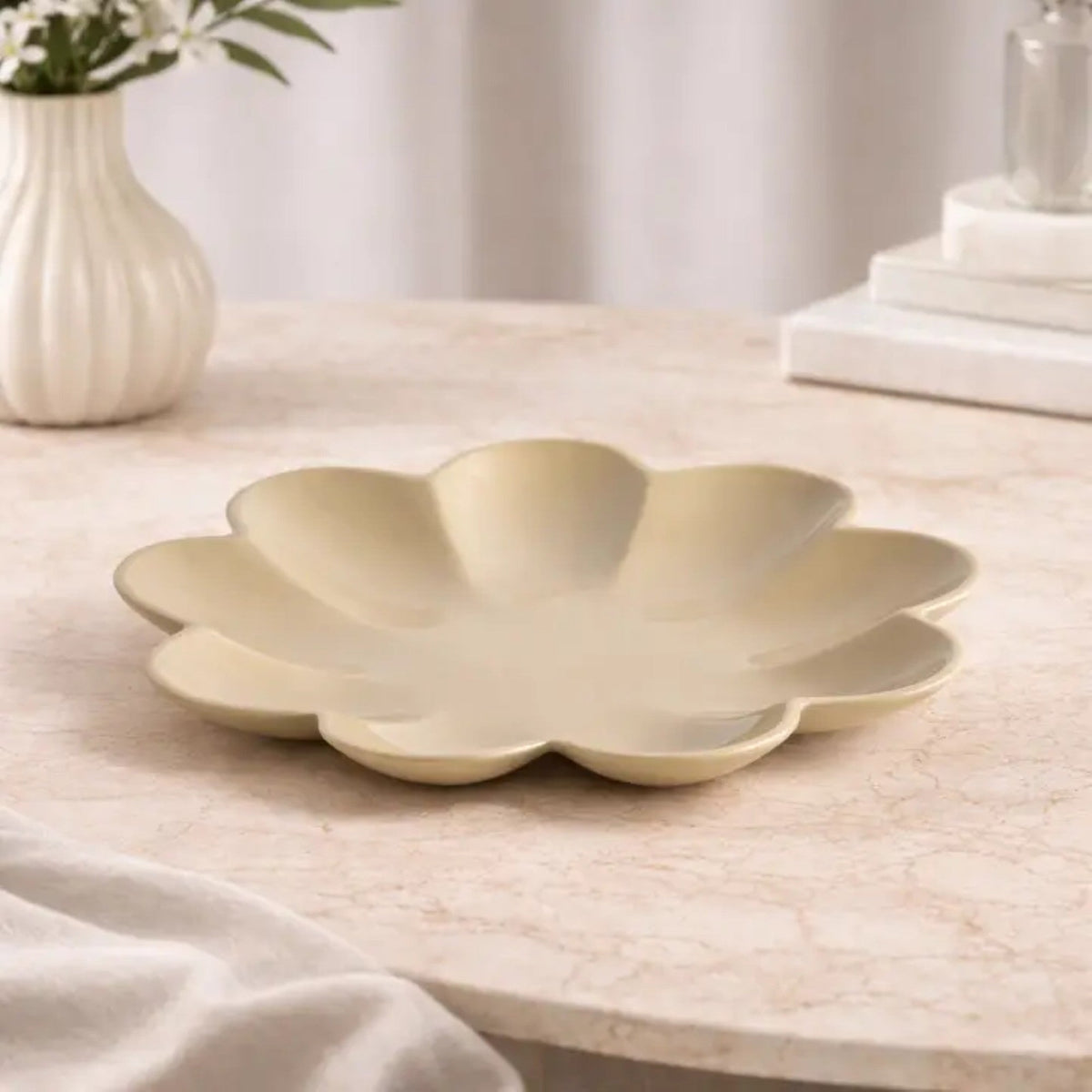 Decorative Petal Tray | Beige | Aluminum